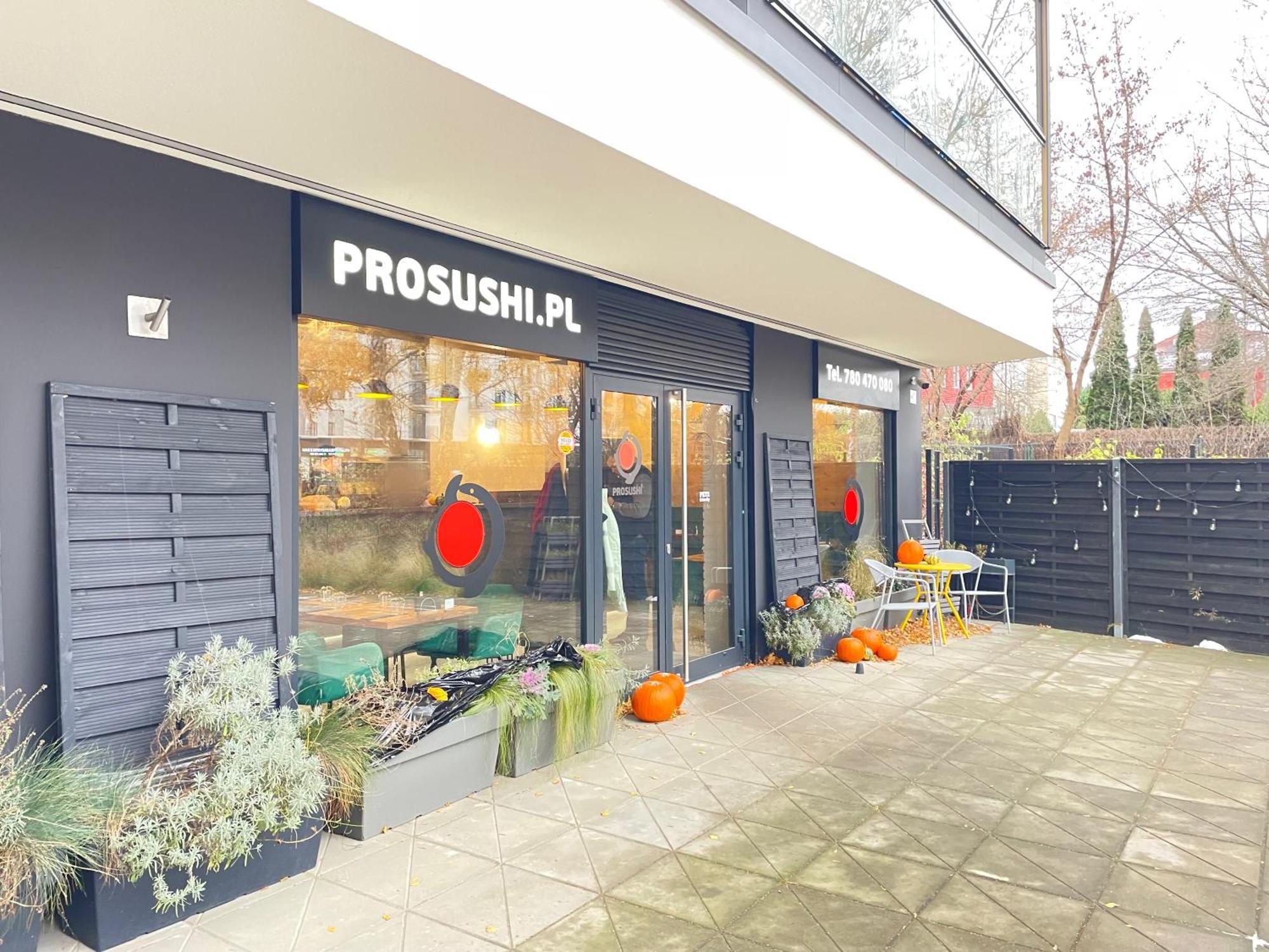 Superior Komputerowa, 4 Rooms, 3 Bedrooms, Airport-city Train, Metro! 24h Reception! Apartment Warsaw